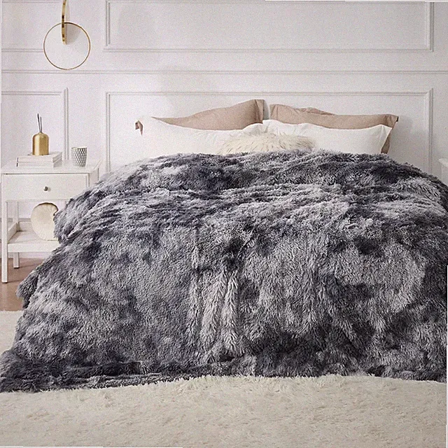 Bedsure Gentlesoft Fluffy King Size Blanket for Bed, Faux Fur Fuzzy Minky Coutur