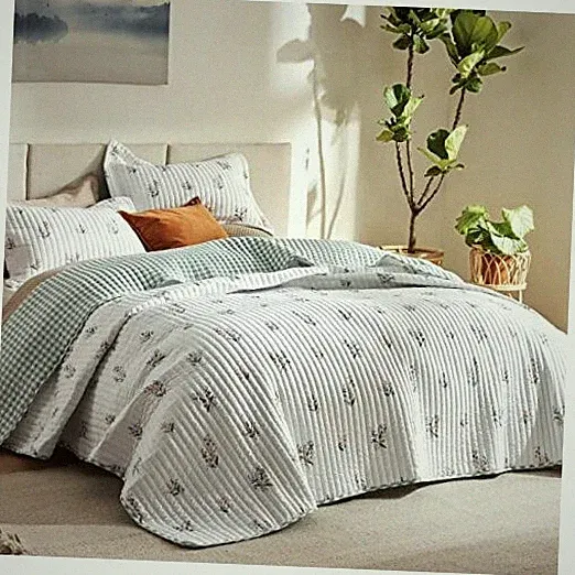 Bedsure Twin Quilt Dorm Bedding - Twin / Twin XL (68" x 86") 03 - Bouquet