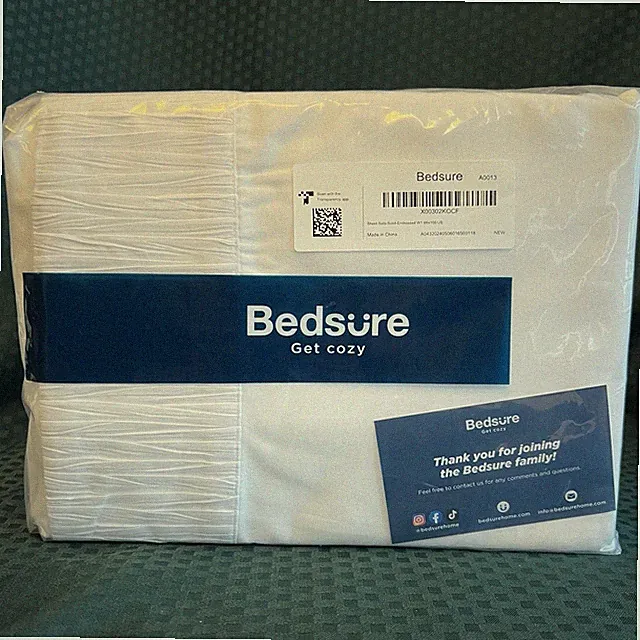 NWT Bedsure Solid White Embossed Sheet Set, Soft, 66 in x 100 in, Twin XL